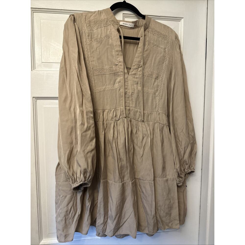 Mustard Seed Boho Billowy Sleeve Size M Beige Flowy Peasant Blouse Cottagecore